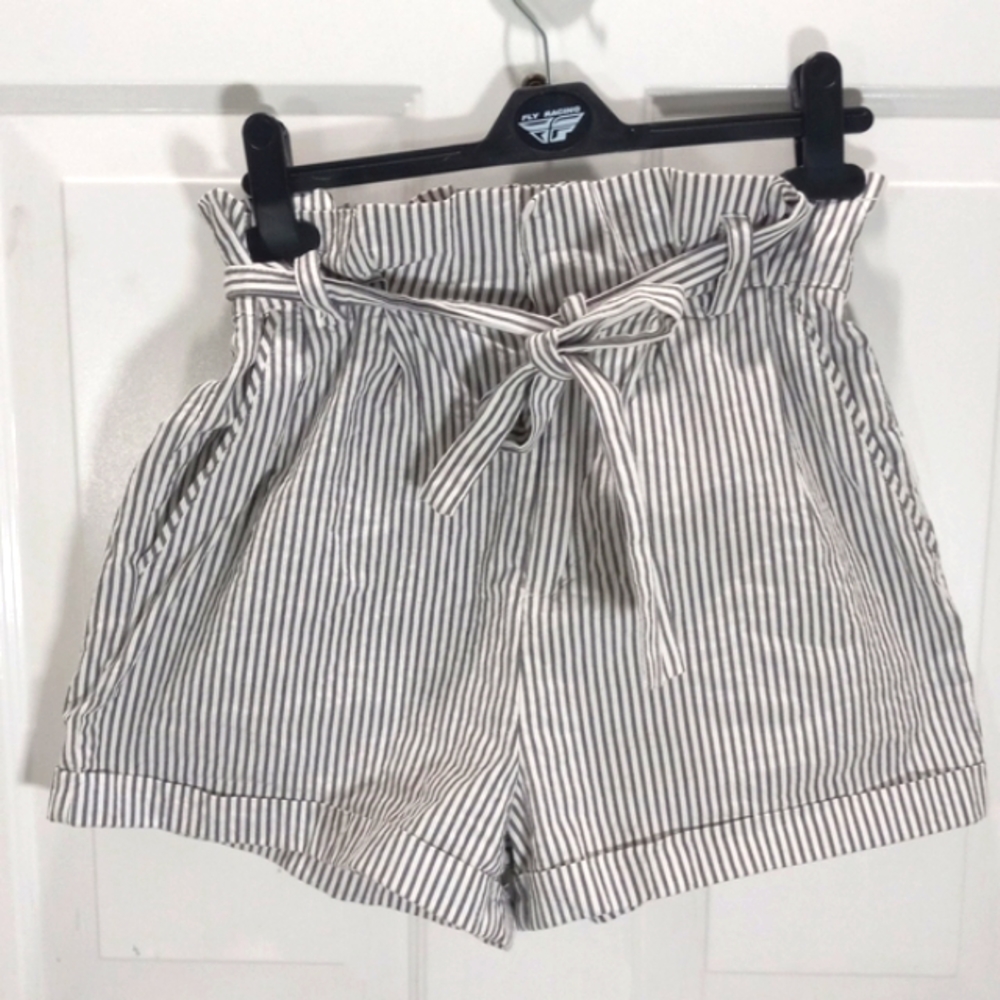 Grey/White striped Paper Bag Top Shorts Sz S